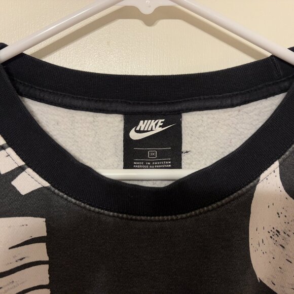 Nike Women's Plus Icon Clash Black/White Fleece Crop Pullover Sweatshirt 3X - Picture 3 of 10